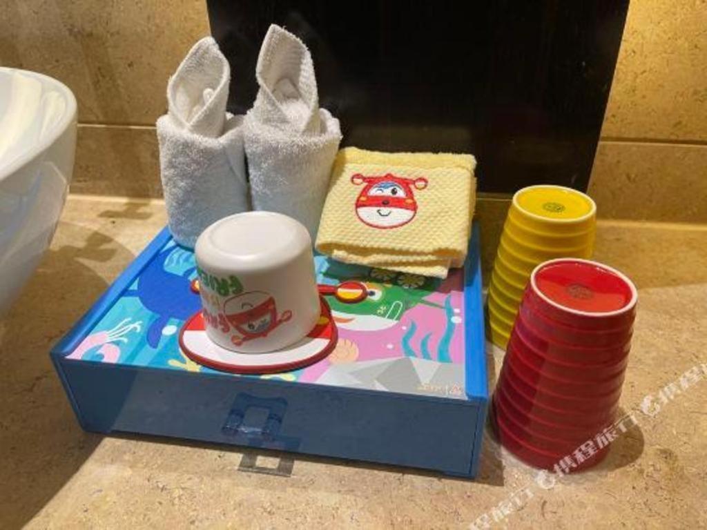 האיקו Eadry Royal Garden Hotel Haikou מראה חיצוני תמונה